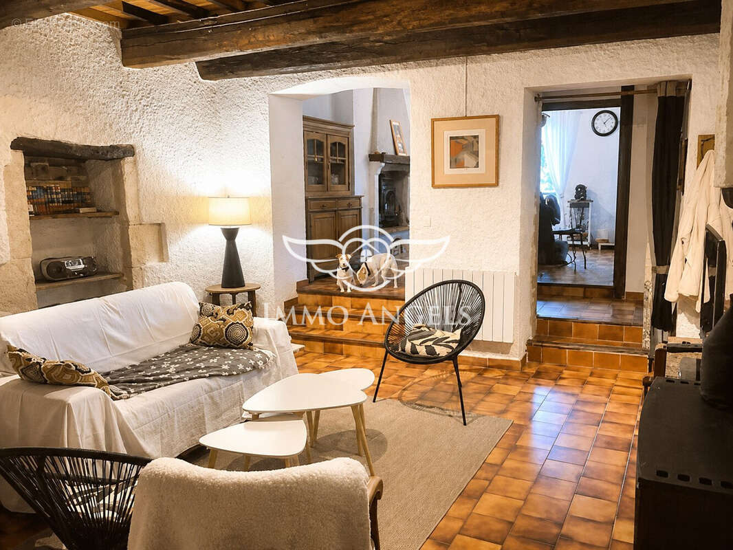 Maison à SAINT-REMEZE