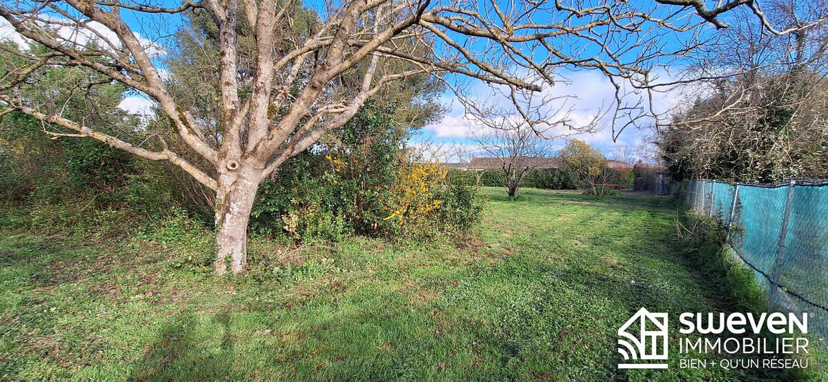 Terrain à LE FAUGA