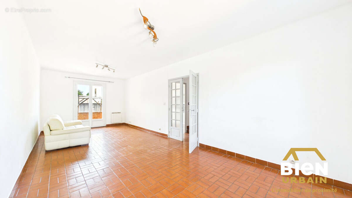 Maison 90 m² à Garons  - photo 2