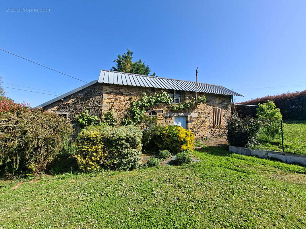 Maison Bais 6 pièce(s) 196 m2 - 4884m² de terrain - 5 chambres - photo 6