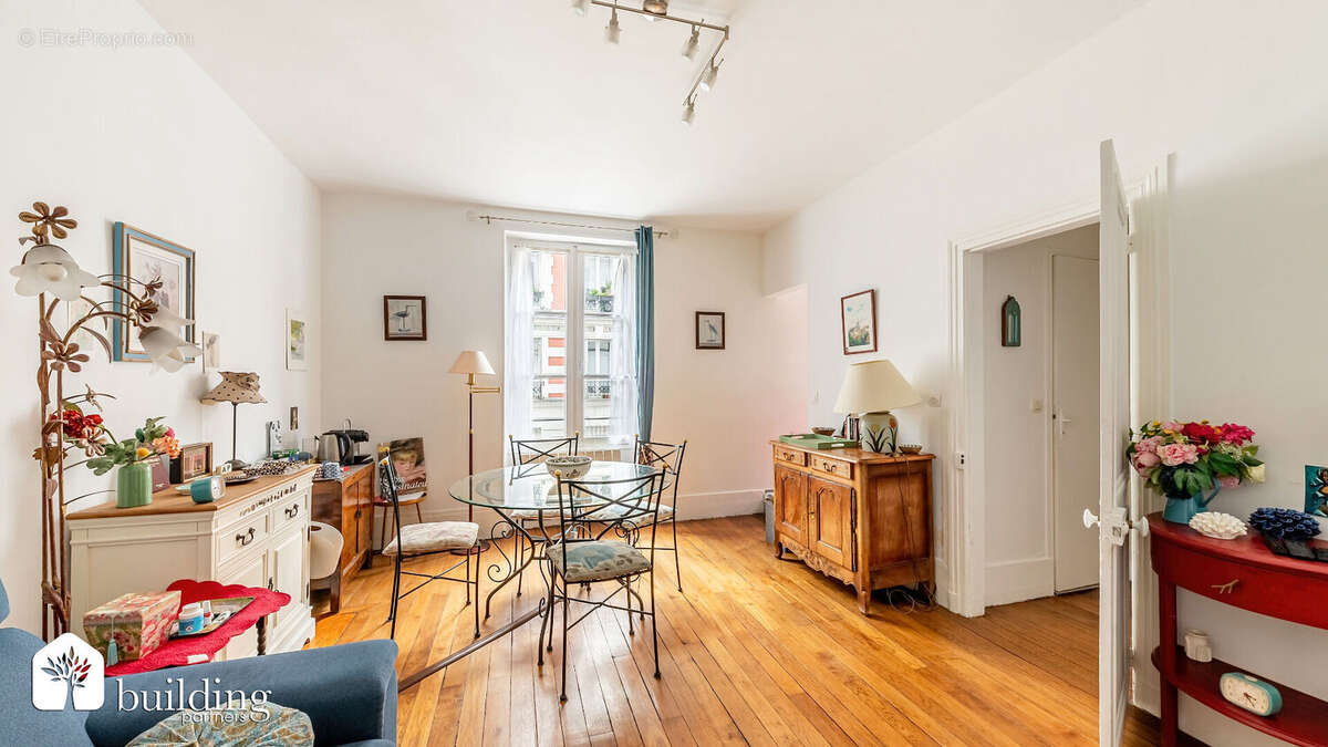 Appartement à LEVALLOIS-PERRET