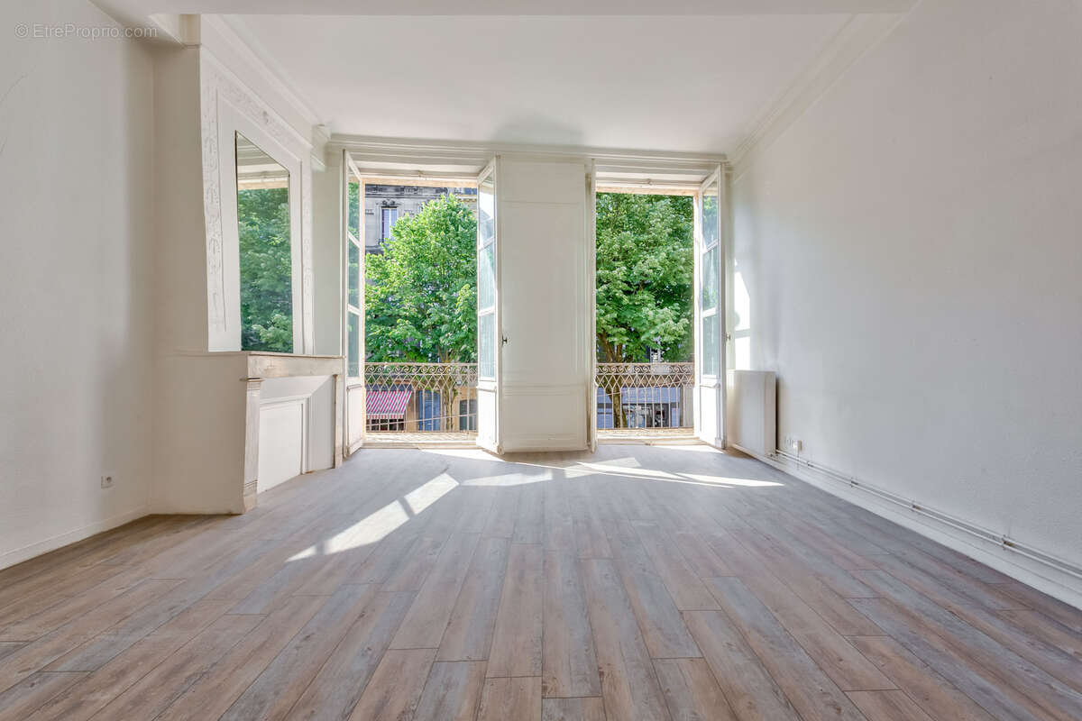 Appartement à BORDEAUX