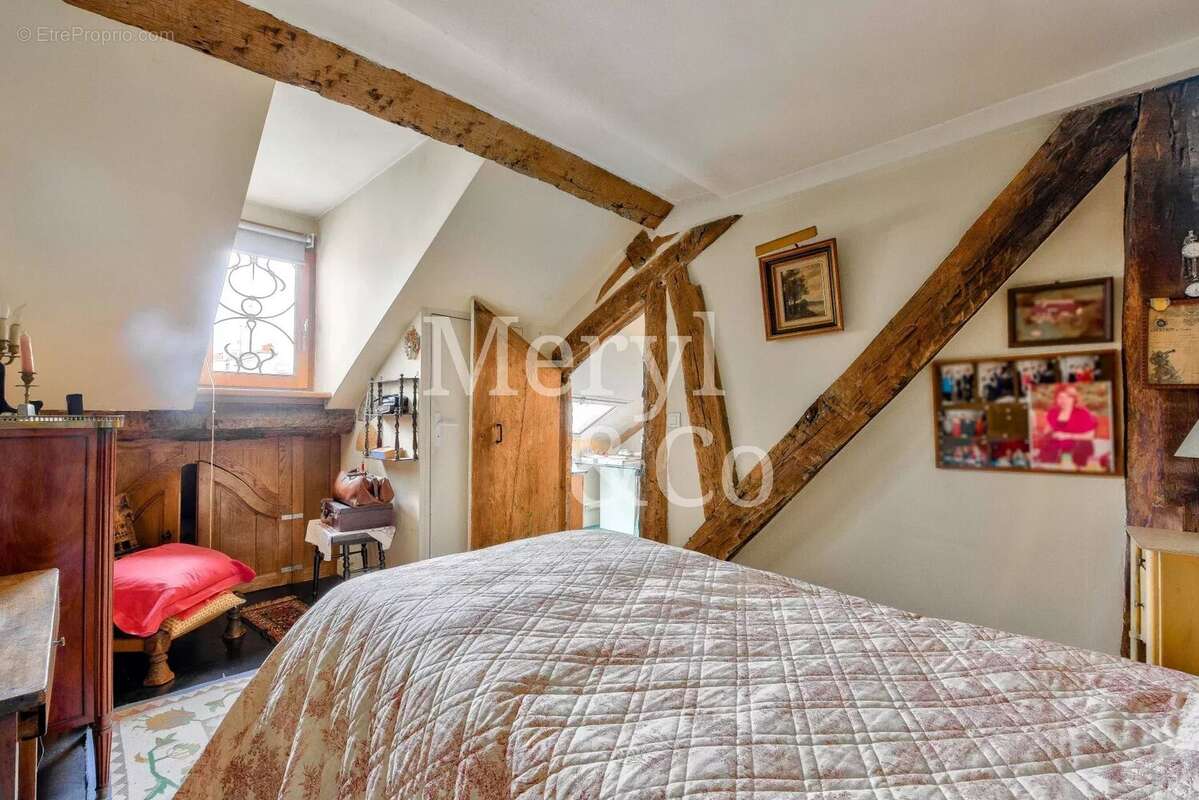 Appartement à PARIS-4E