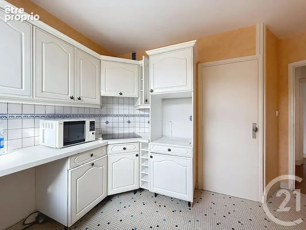 Appartement 79 m² à Sens  - photo 10