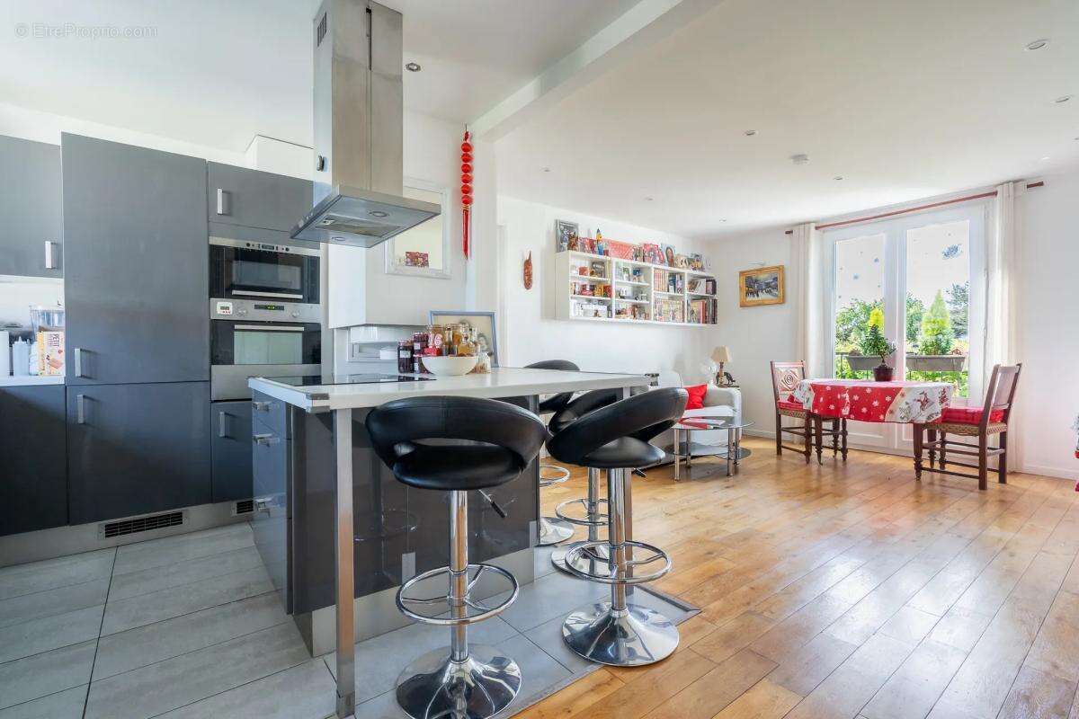 Lumineux F3  de 57 m² en parfait état au Perreux-sur-Marne - photo 4