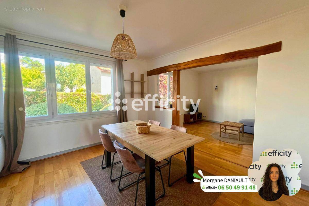 Appartement à BUXEROLLES