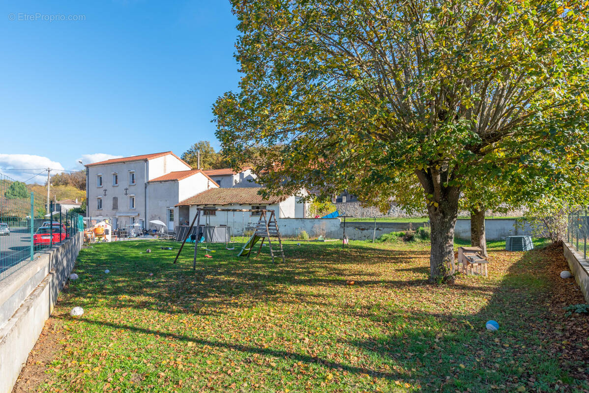 Maison à SAINTE-FLORINE