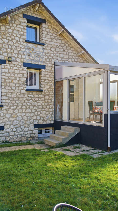 Maison à MONTIGNY-SUR-LOING