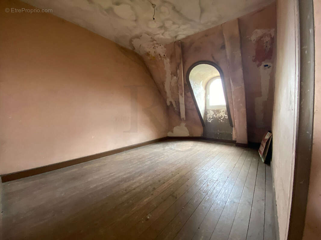 Maison à BELLOU-EN-HOULME