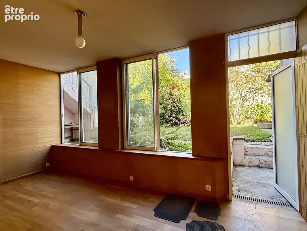 Albi - Rue du Roc - Maison de caractère avec jardin, terrasse couverte et garage - photo 8