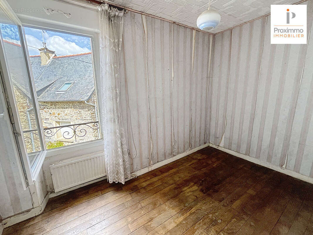 Maison à MESSAC