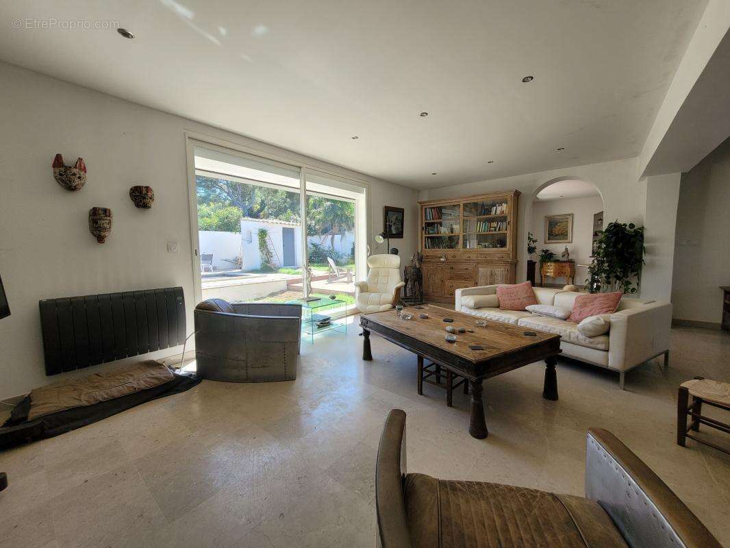 Maison à SIX-FOURS-LES-PLAGES