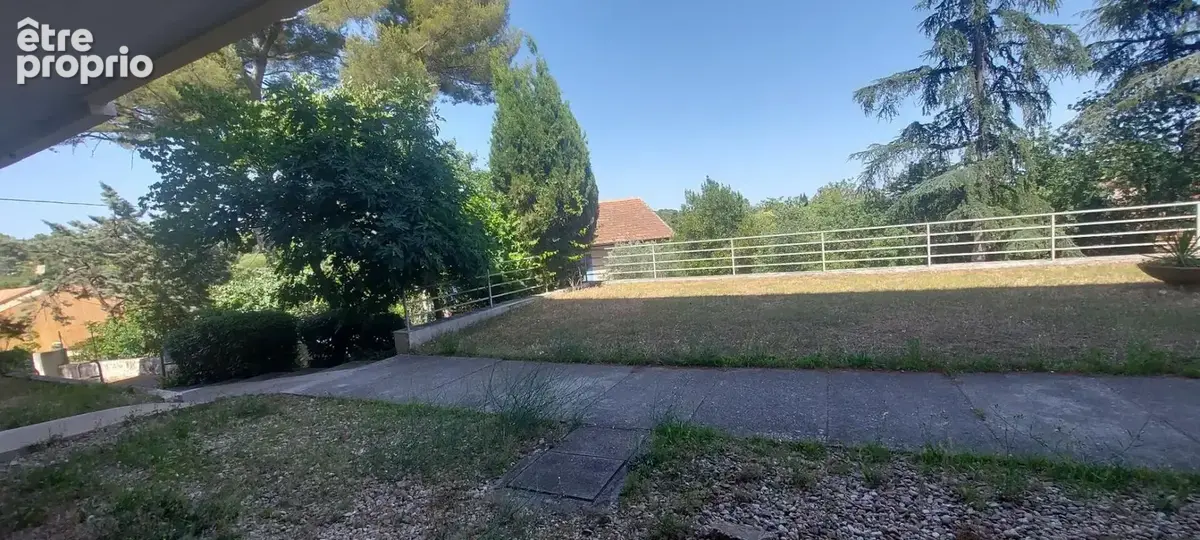 30.gard.nimes. appartement de 38 m²  quartier camplanier dans residence calme et securisee - photo 7
