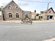 Maison à FLESQUIERES