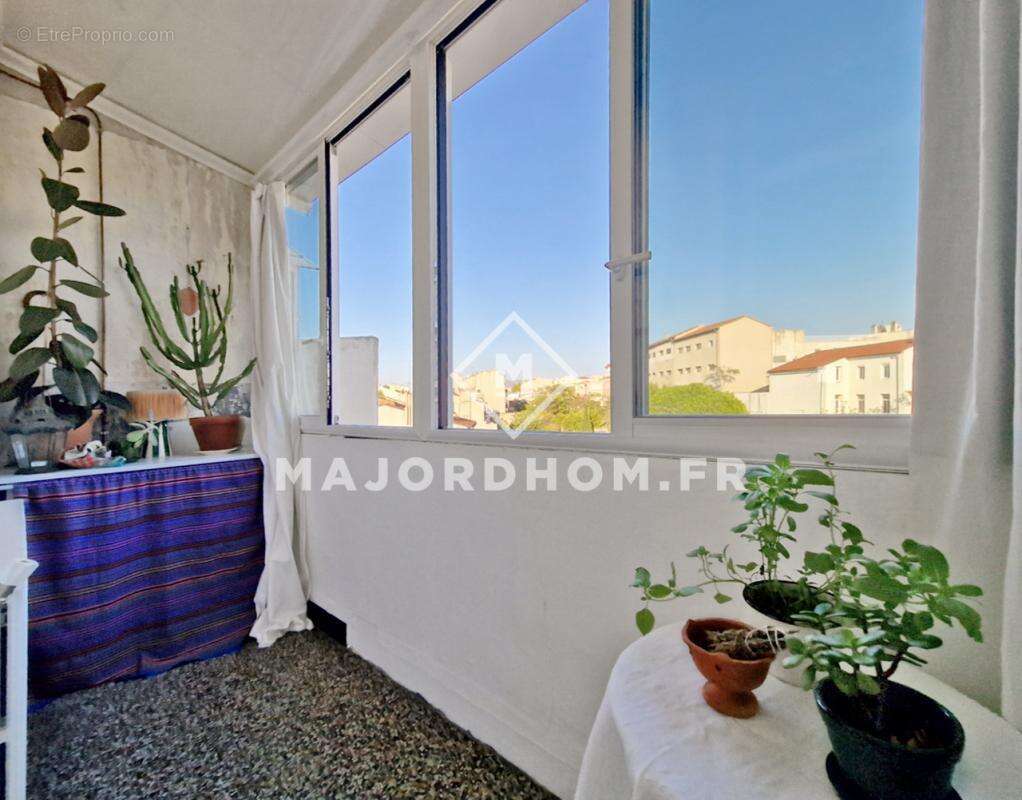 Appartement à MARSEILLE-5E