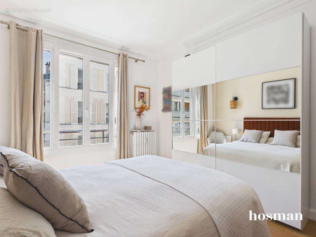 Appartement à NEUILLY-SUR-SEINE