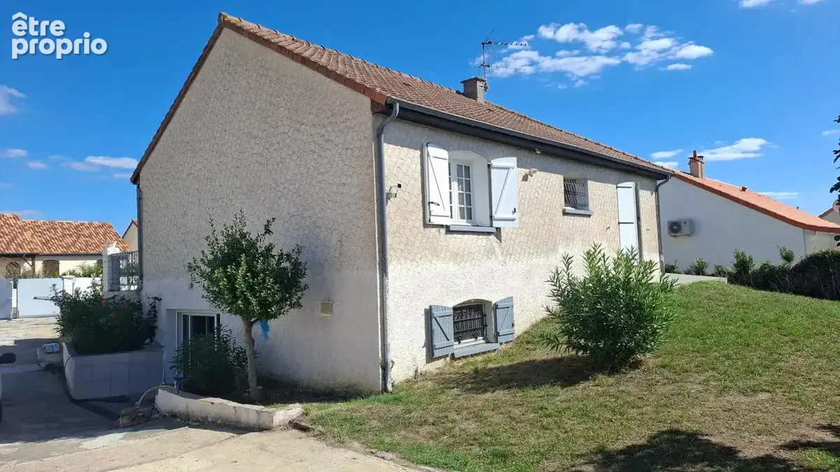 Maison de 6 pièces de 178 m² à Naintré - photo 3