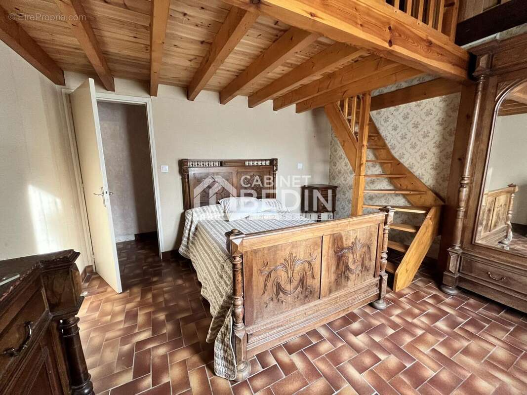 Maison à BLANQUEFORT