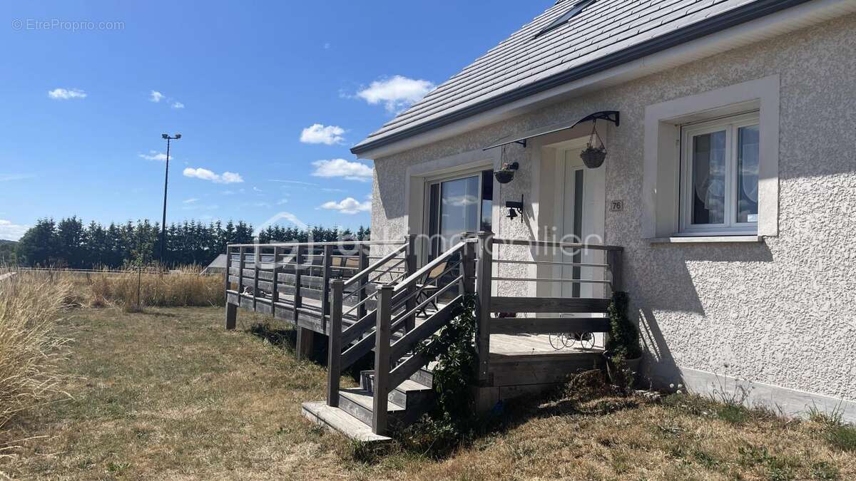 Maison à ALBARET-SAINTE-MARIE