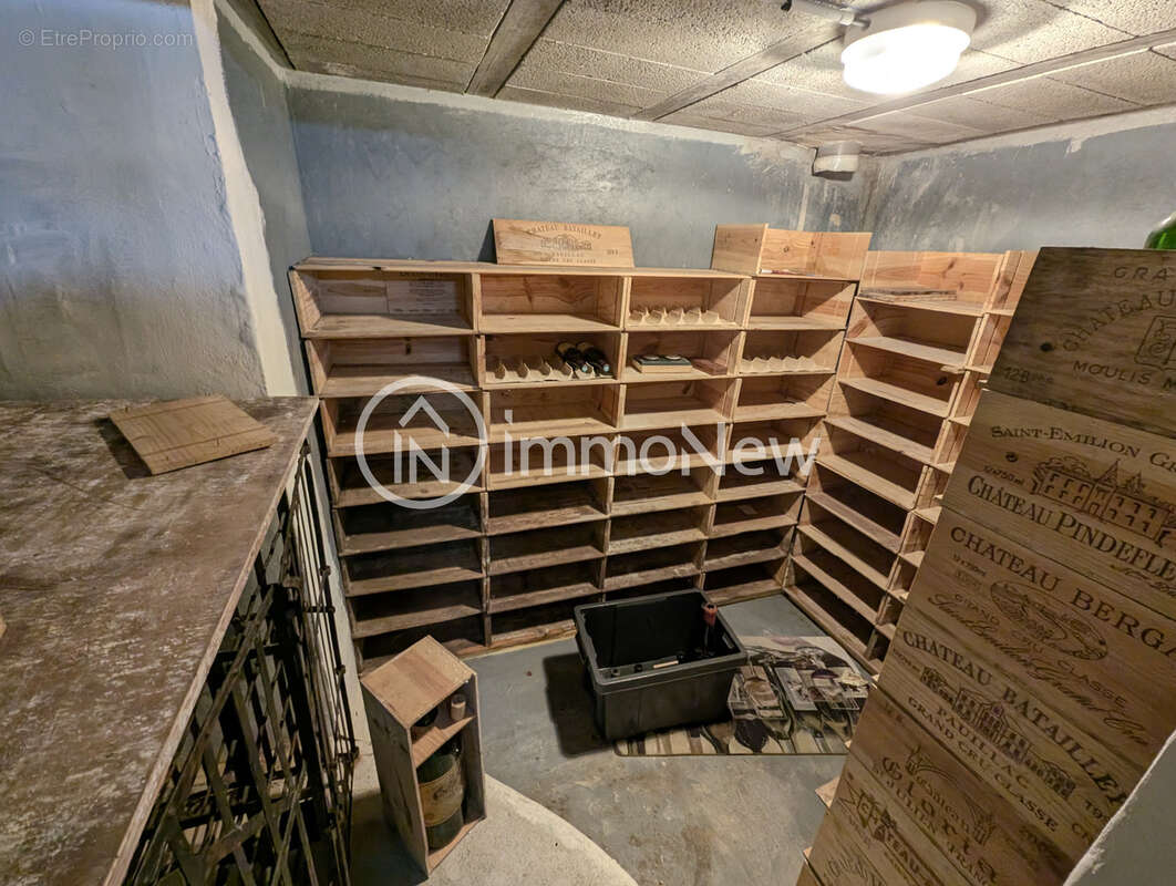 Propriéte de 202 M2 sur un terrain constructible de 1565 m2 - photo 19