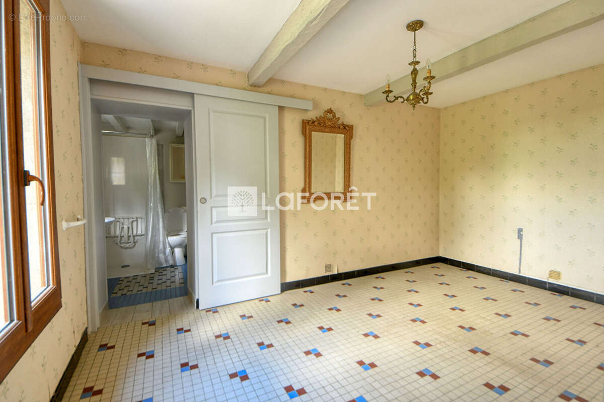 Maison à MONTANS