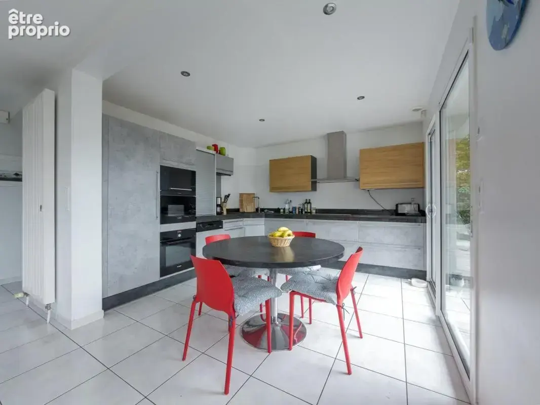 Propriete familiale / parfait etat / 5 chambres - photo 9