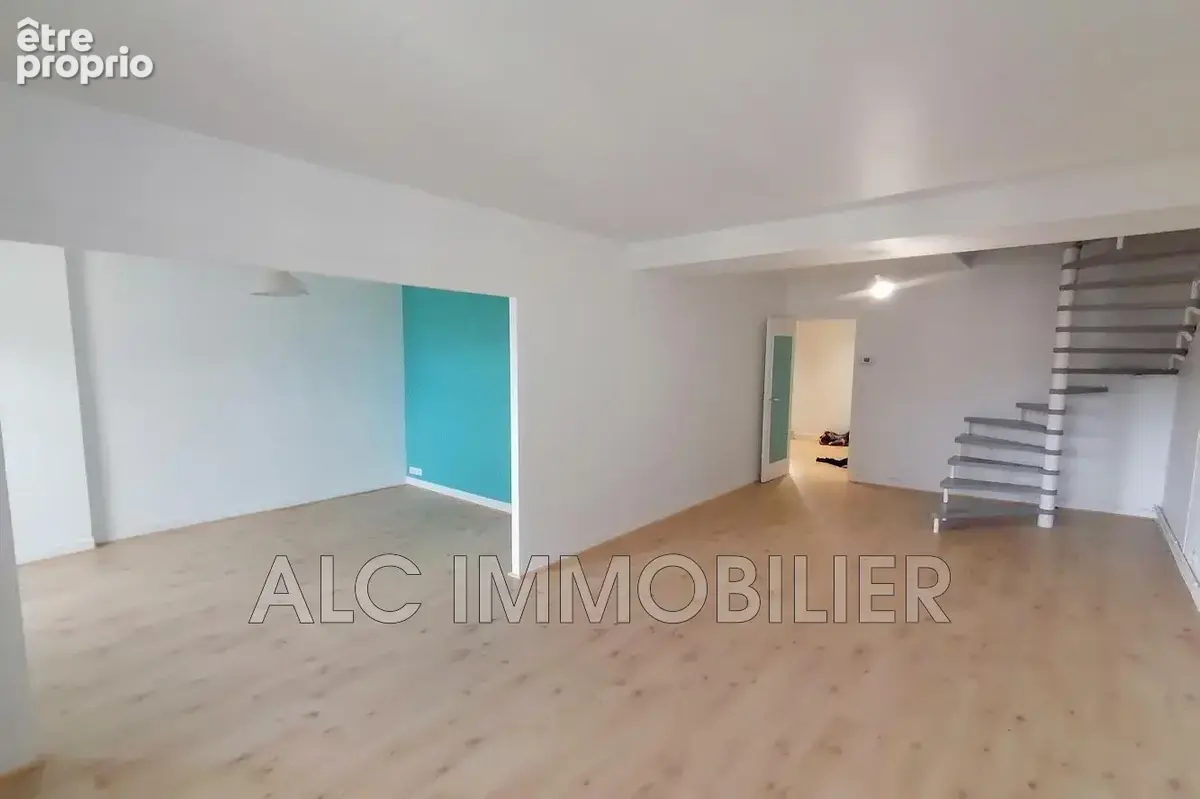 Appartement 294 m² à vendre à Alencon (61000) - photo 3
