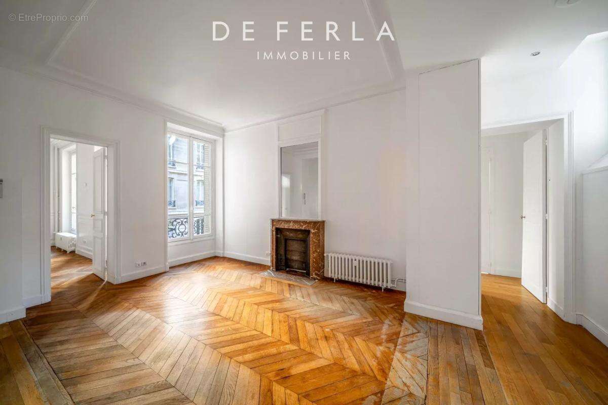 Appartement à NEUILLY-SUR-SEINE