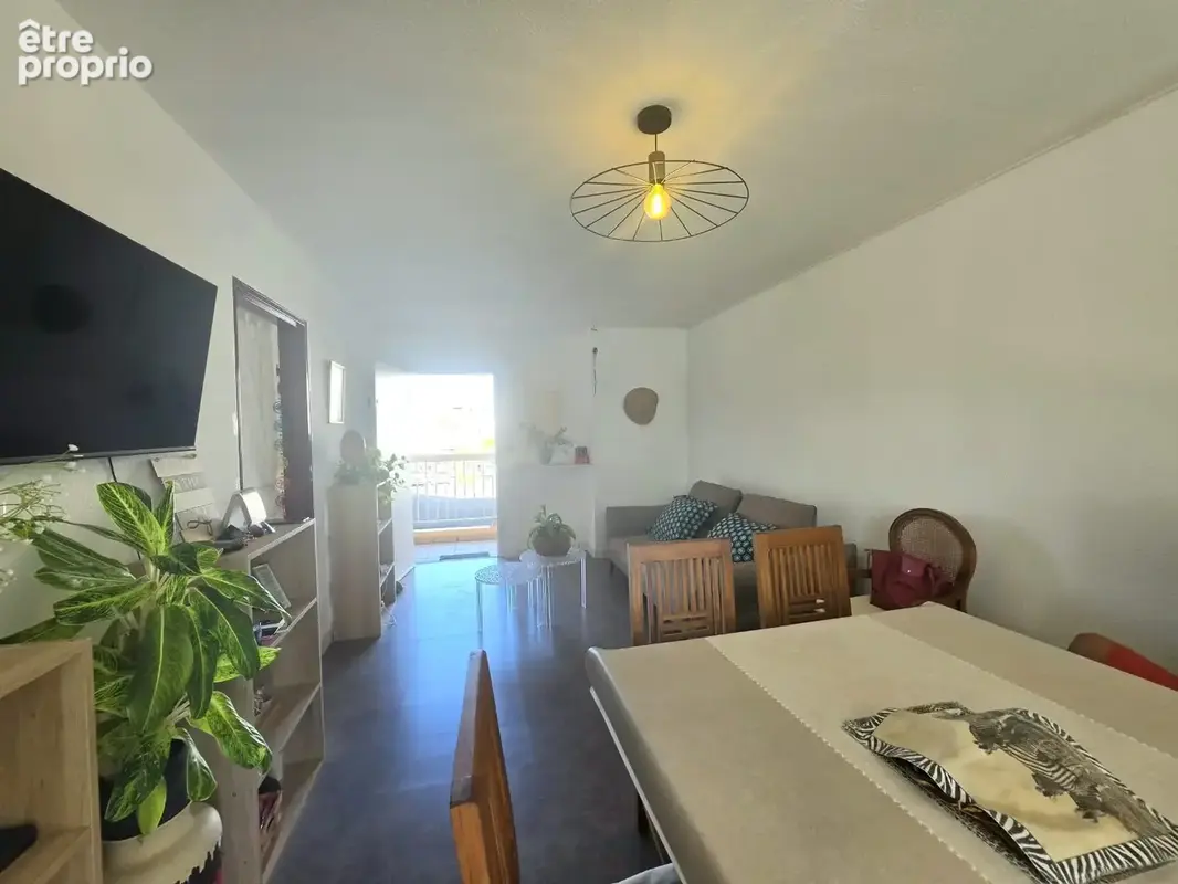 Appartement t4 / le port - photo 2