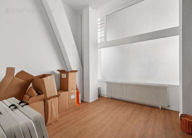 Commerce à PARIS-15E