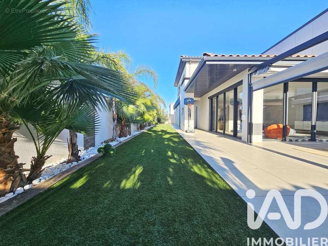 Photo 2 - Maison à PIA