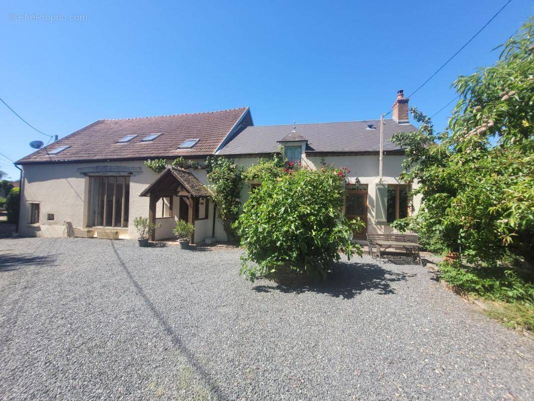 Maison à PREVERANGES