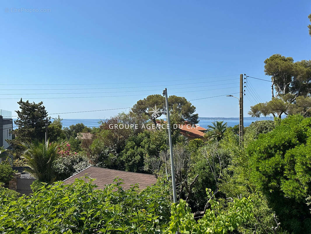 Villa de 165m2 avec piscine 2 garages abri voitures et proche des plages, aux Issambres - photo 11