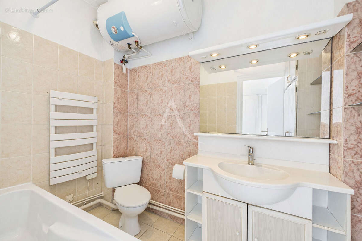 Appartement à SAINT-MAUR-DES-FOSSES