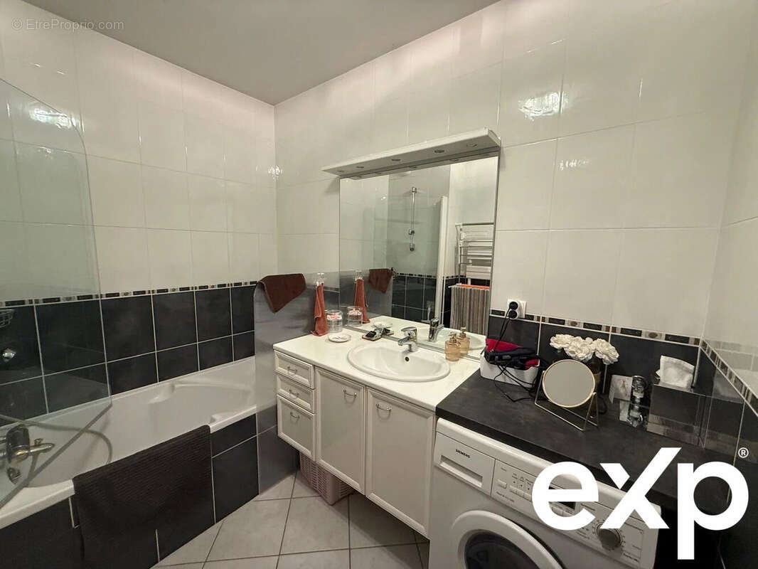 Appartement à AIX-LES-BAINS