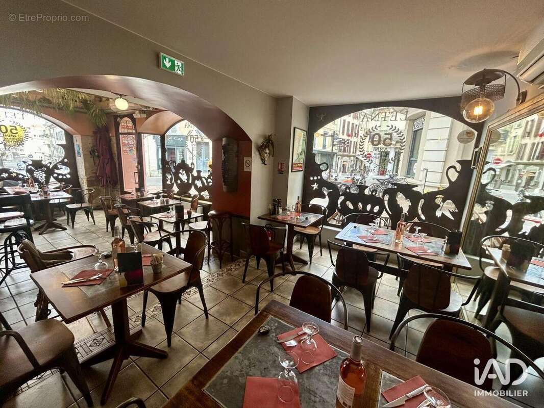 Photo 2 - Commerce à PAU