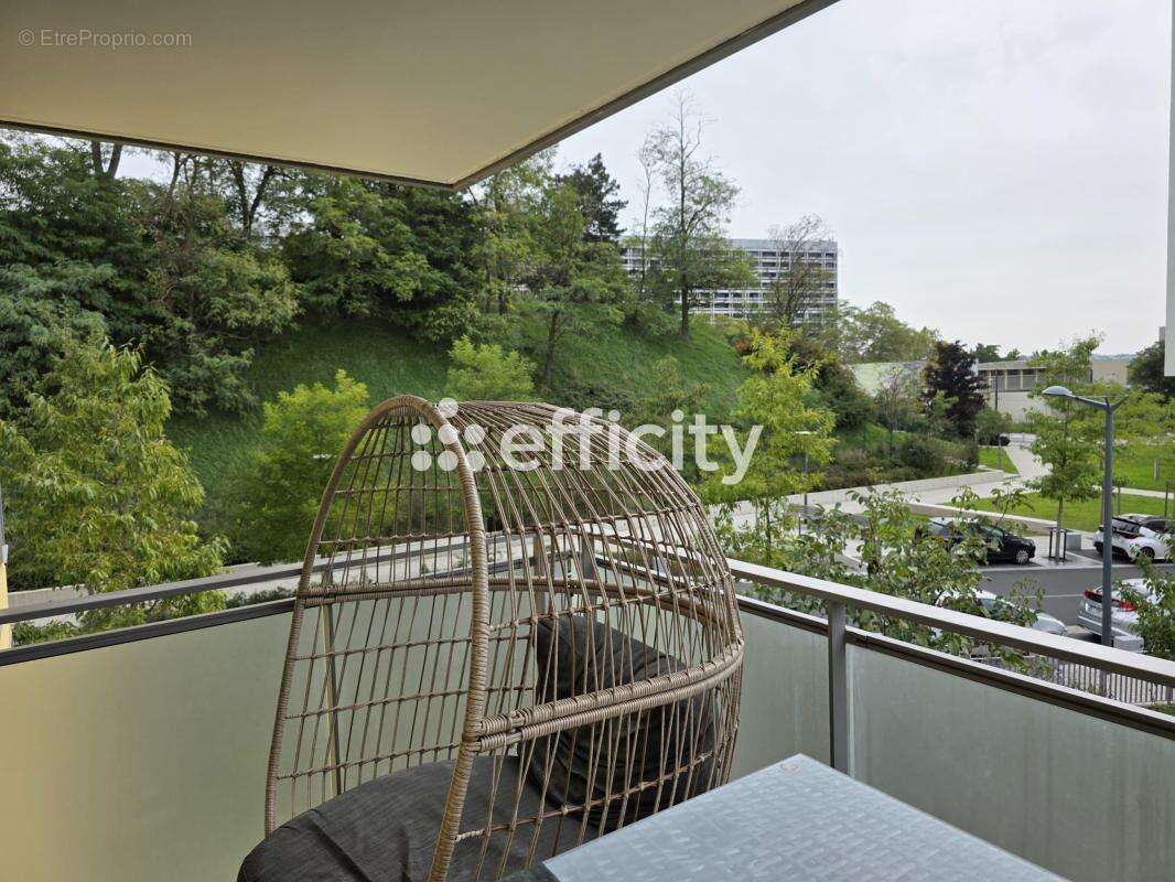 Appartement à LYON-9E