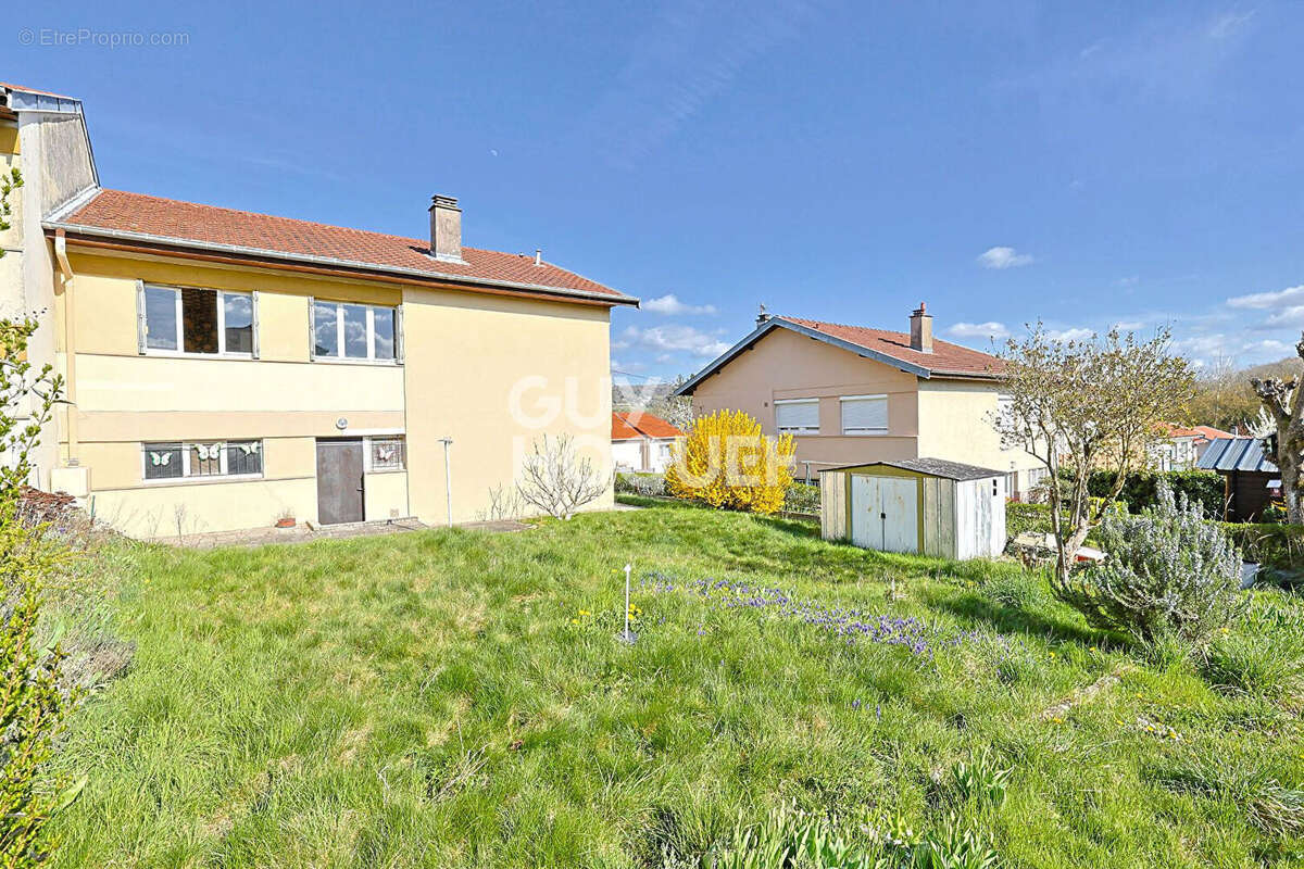 Maison à CHAMPIGNEULLES