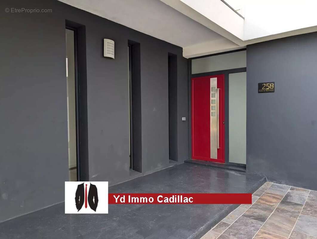 Maison à SAINT-PIERRE-DE-BAT