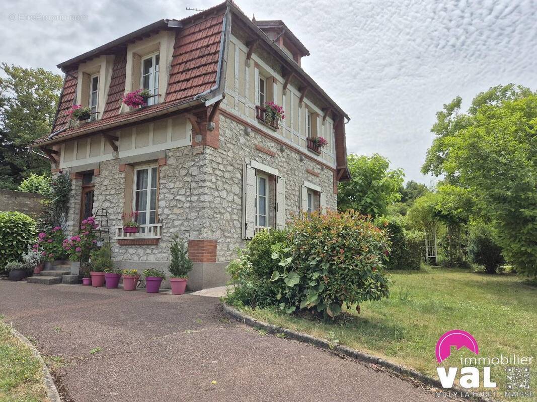 Maison à NEMOURS