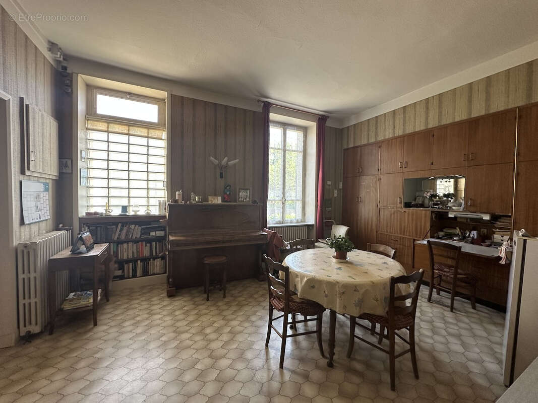 Maison à CHAUFFAILLES