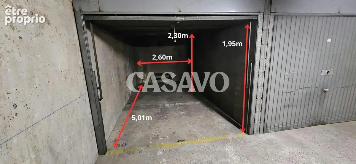 Parking à PARIS-18E