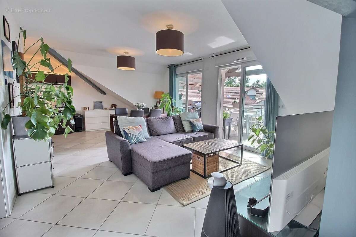 Appartement à NEYDENS