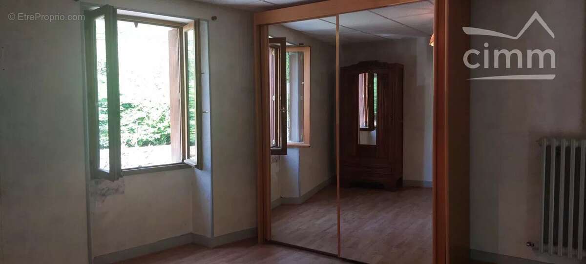 Maison à CHAPAREILLAN