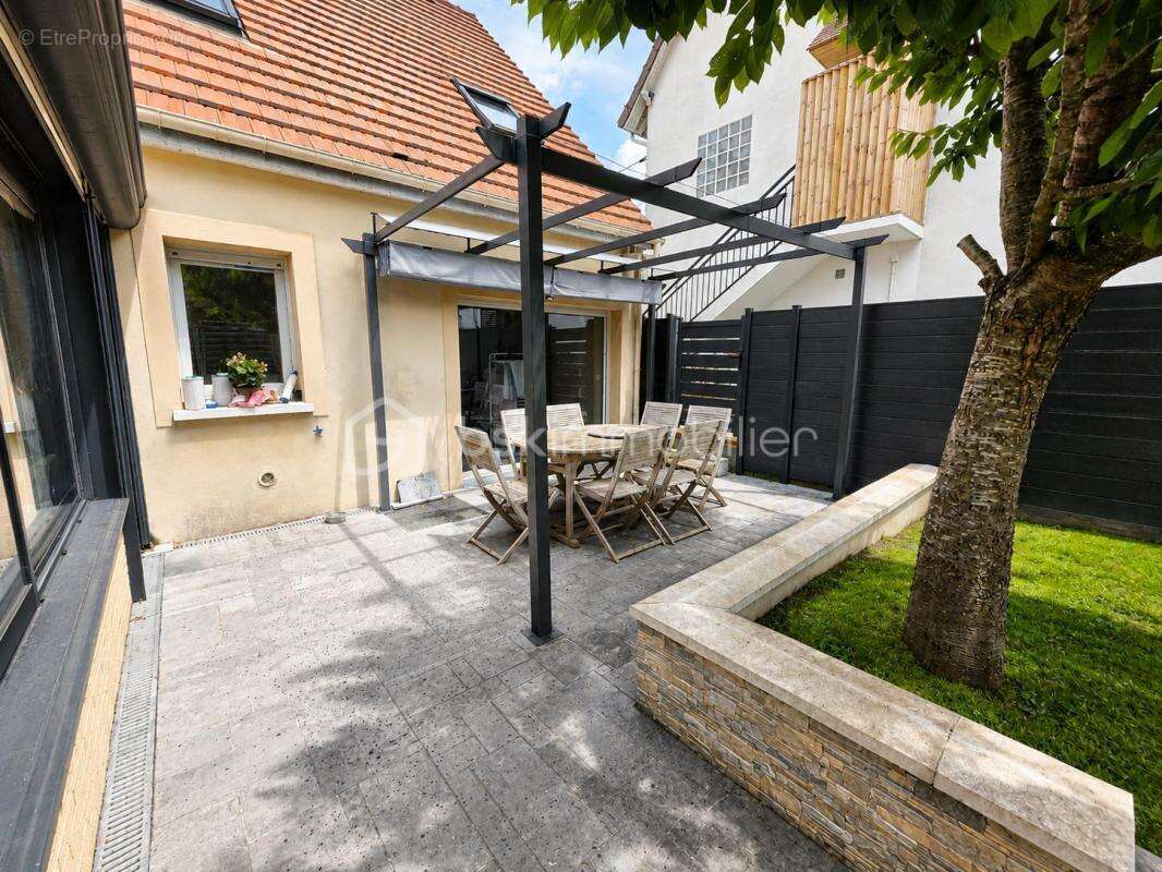 Belle maison familiale 5 chambres au coeur de Gouvernes - photo 17