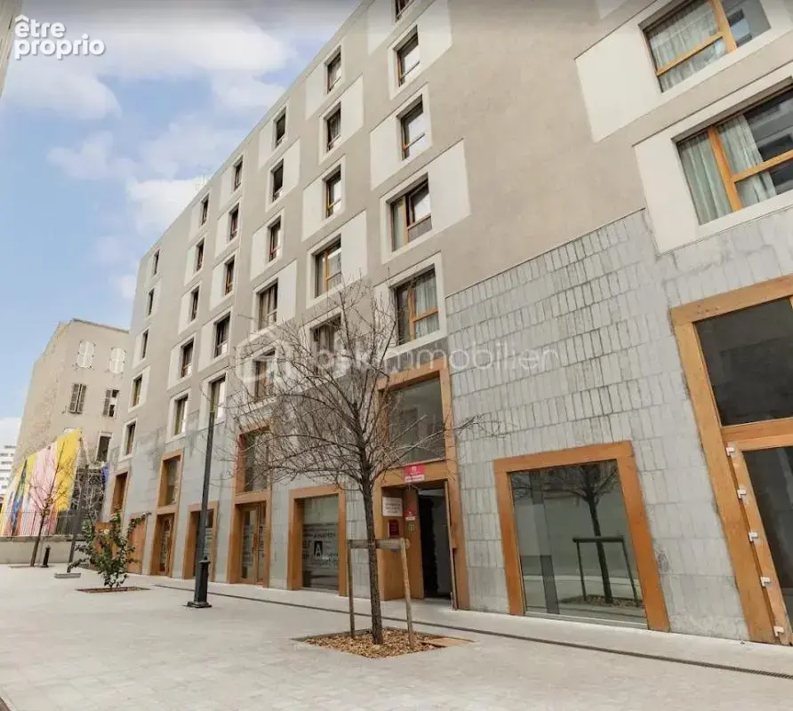 Appartement à MARSEILLE-2E