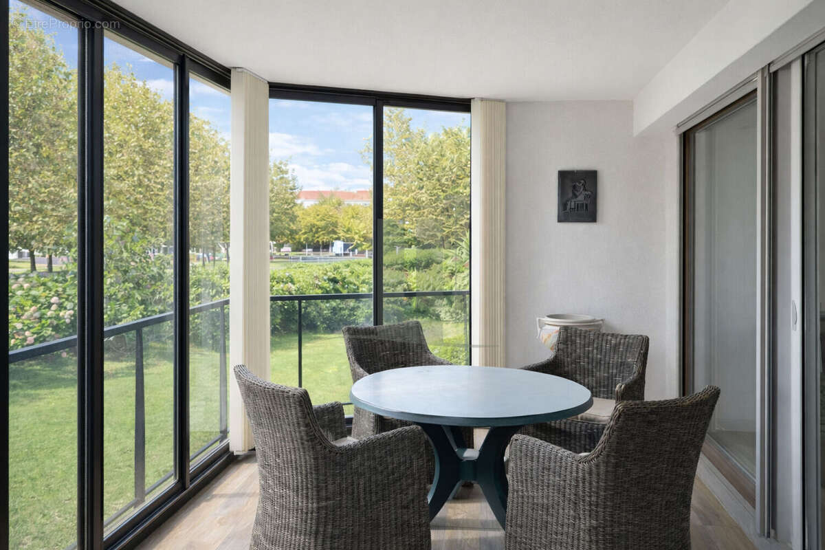 Grand appartement traversant avec terrasses, secteur Chambre d'Amour - photo 2