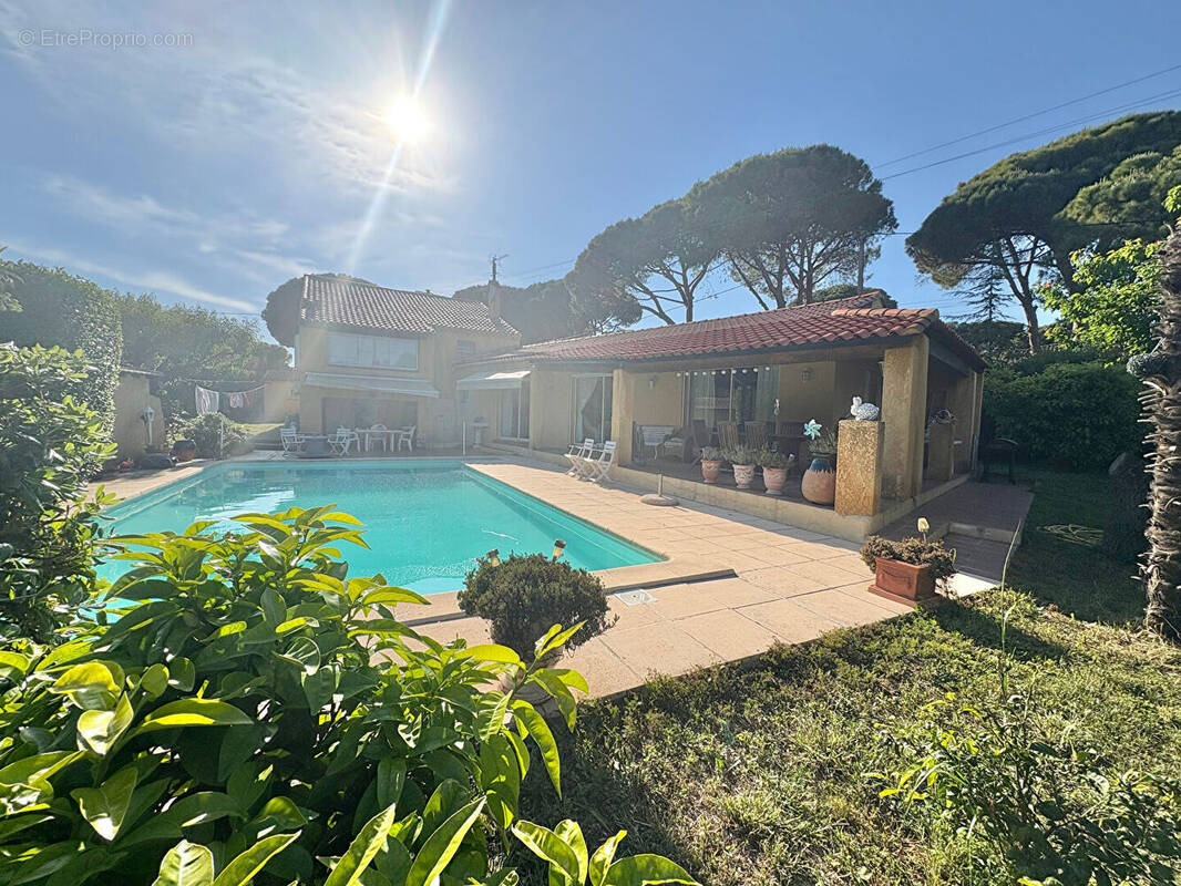 Maison à SAUSSET-LES-PINS