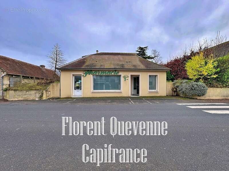 Maison à MERY-CORBON