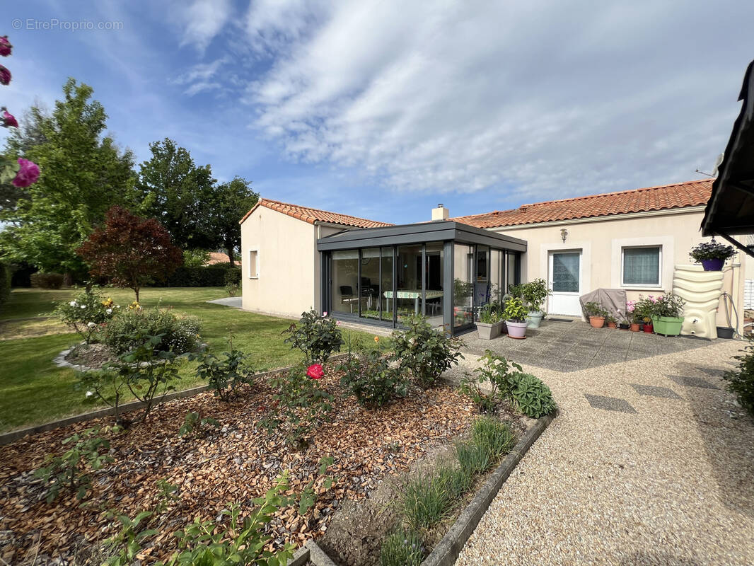 Maison à LES CLOUZEAUX